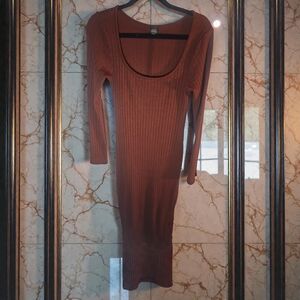 Elegant Brown Ribbed Dress
